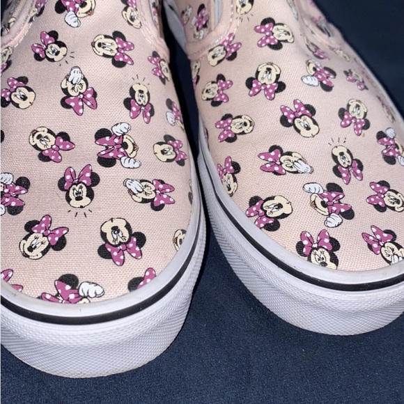 Disney X Vans Light Pink Minnie Mouse Bow - Picture 2 of 9
